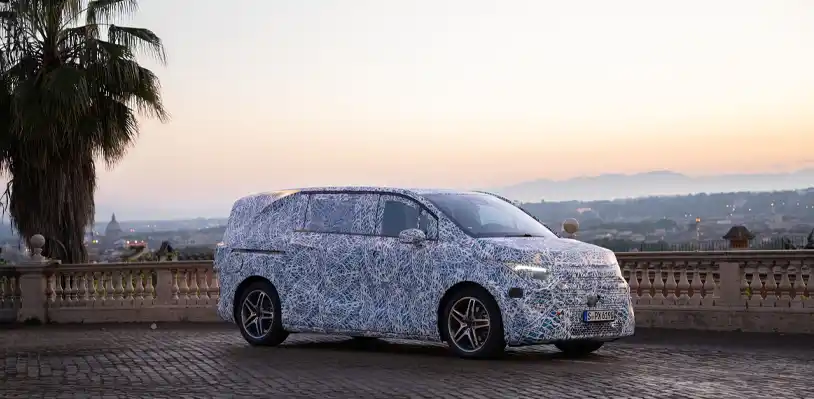 Mercedes-Benz VLE conquista Roma