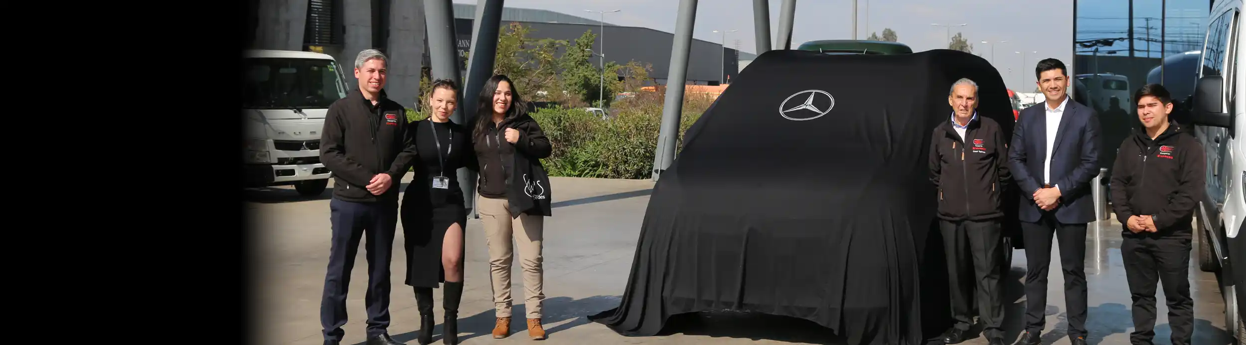 Nuevas vans Mercedes-Benz se integran a la flota de Transportes Express 