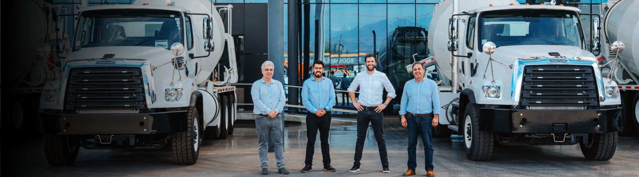 Cementos Bío Bío refuerza su operación con 13 nuevos Freightliner 114SD