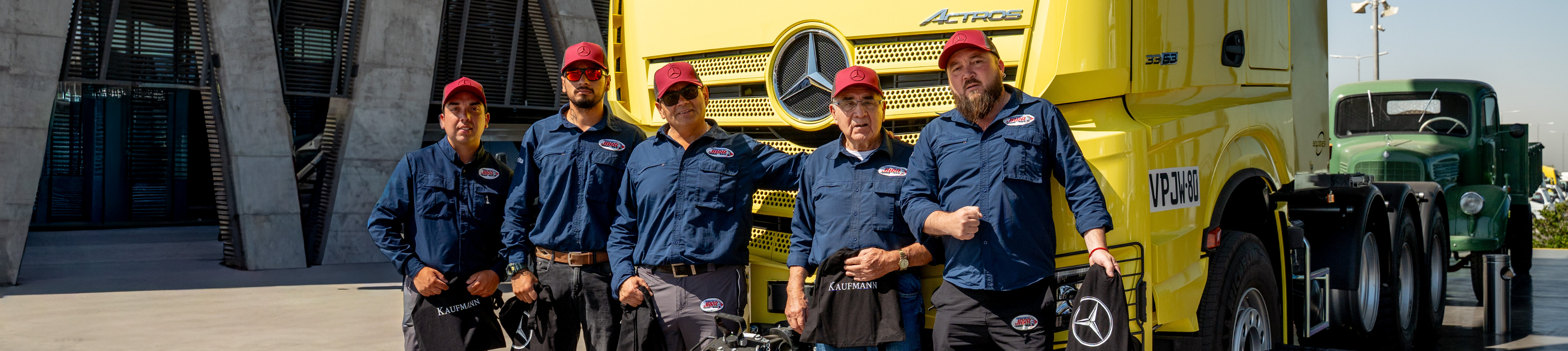 Transportes Jara incorpora dos New Actros para operaciones de alto tonelaje