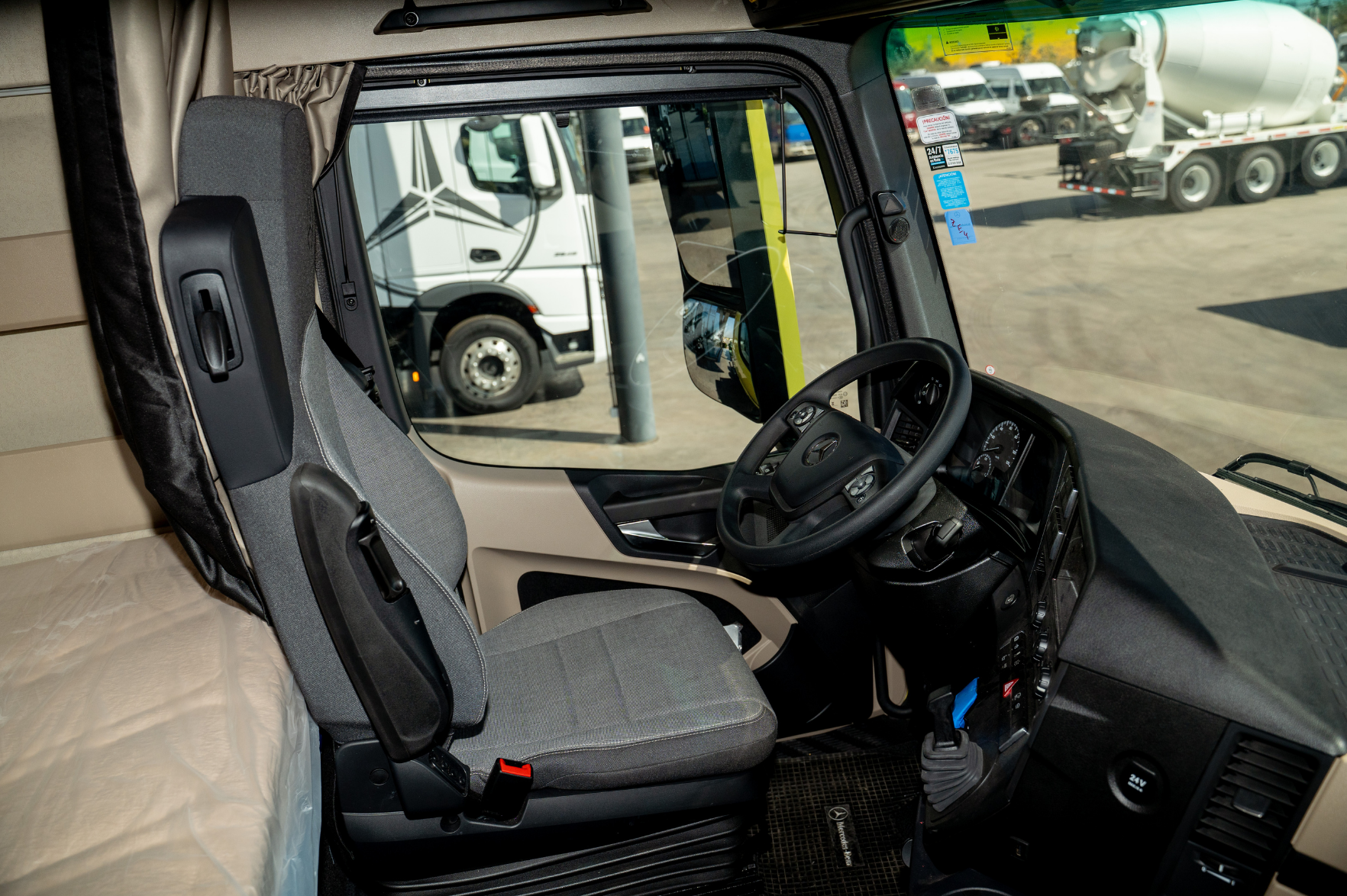 Transportes Jara incorpora dos New Actros para operaciones de alto tonelaje