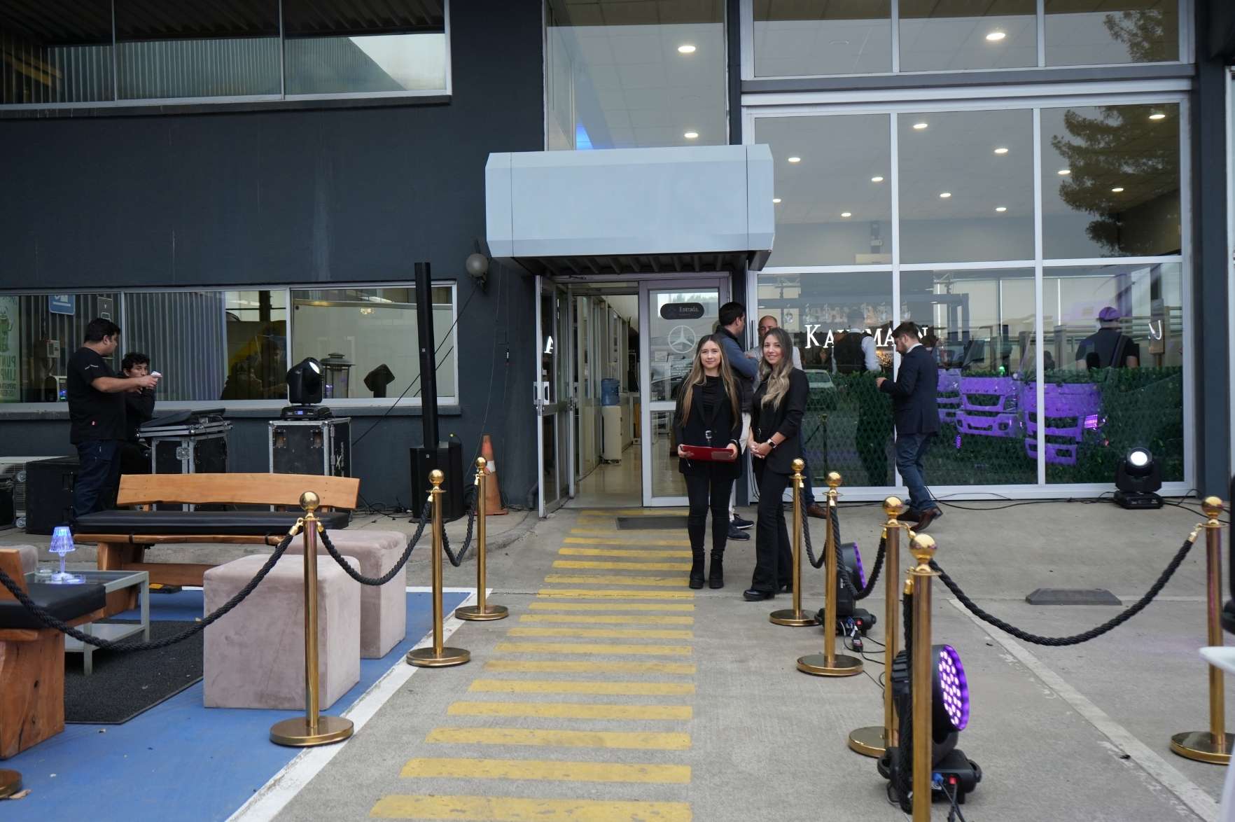 Clientes vuelven a confiar en FUSO durante exitosa jornada en Los Ángeles