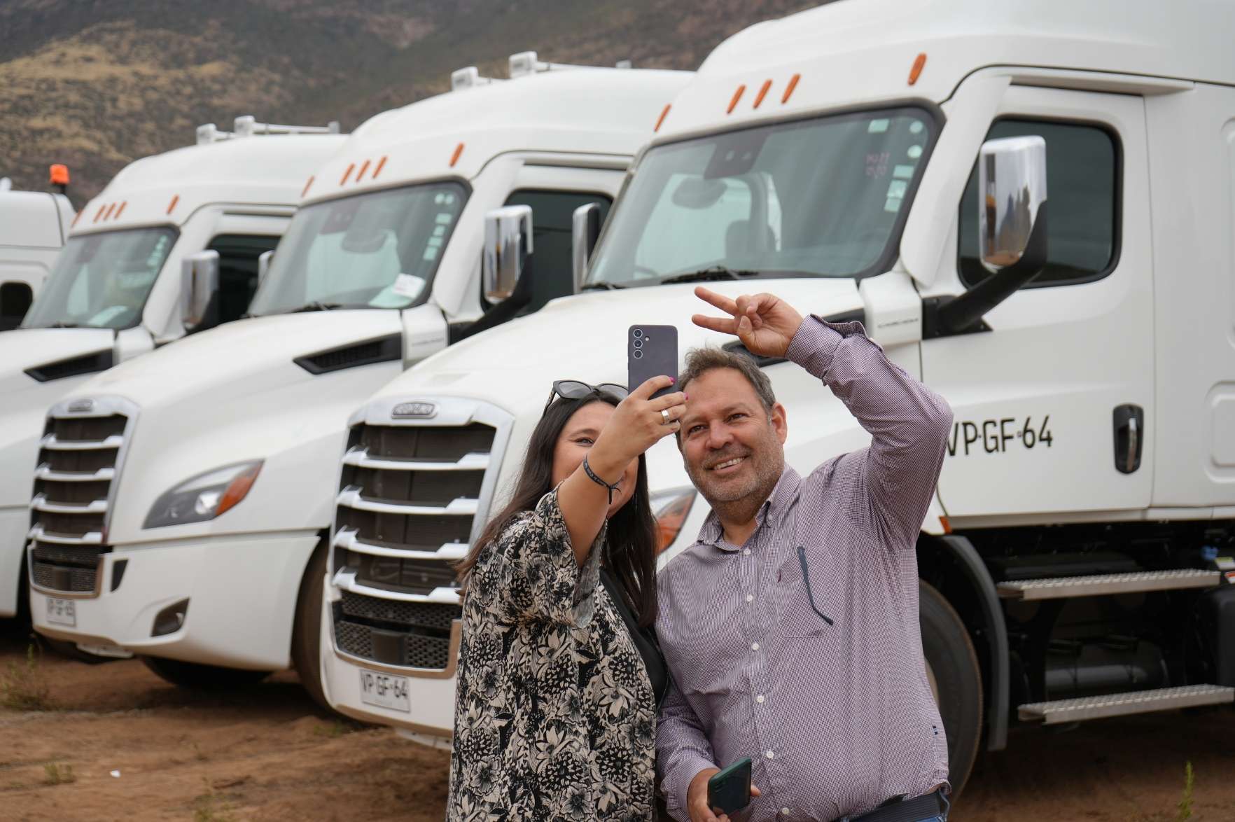 Transportes Rojas y Donaire suman camiones Freightliner a su flota