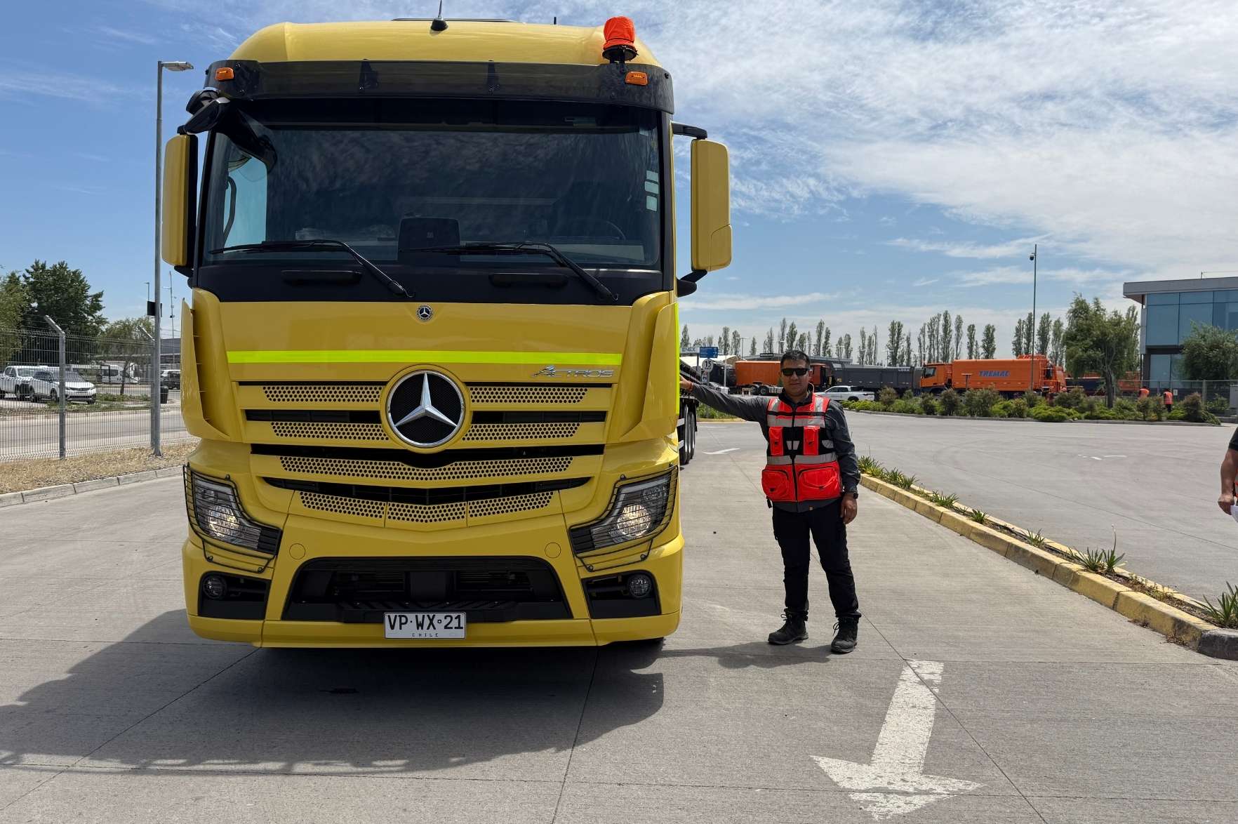 ASAP Soluciones Integrales refuerza su operación   con camión Mercedes-Benz 