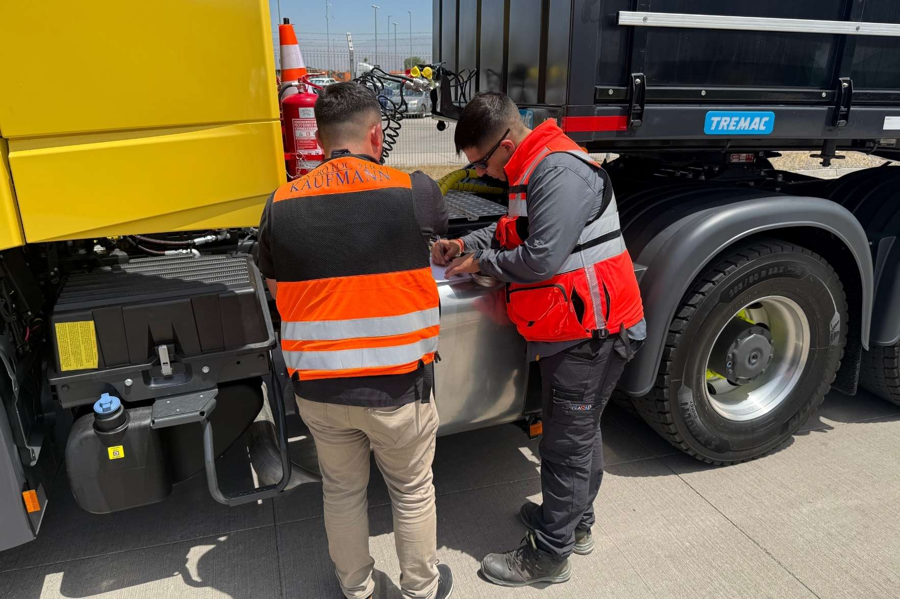 ASAP Soluciones Integrales refuerza su operación   con camión Mercedes-Benz 