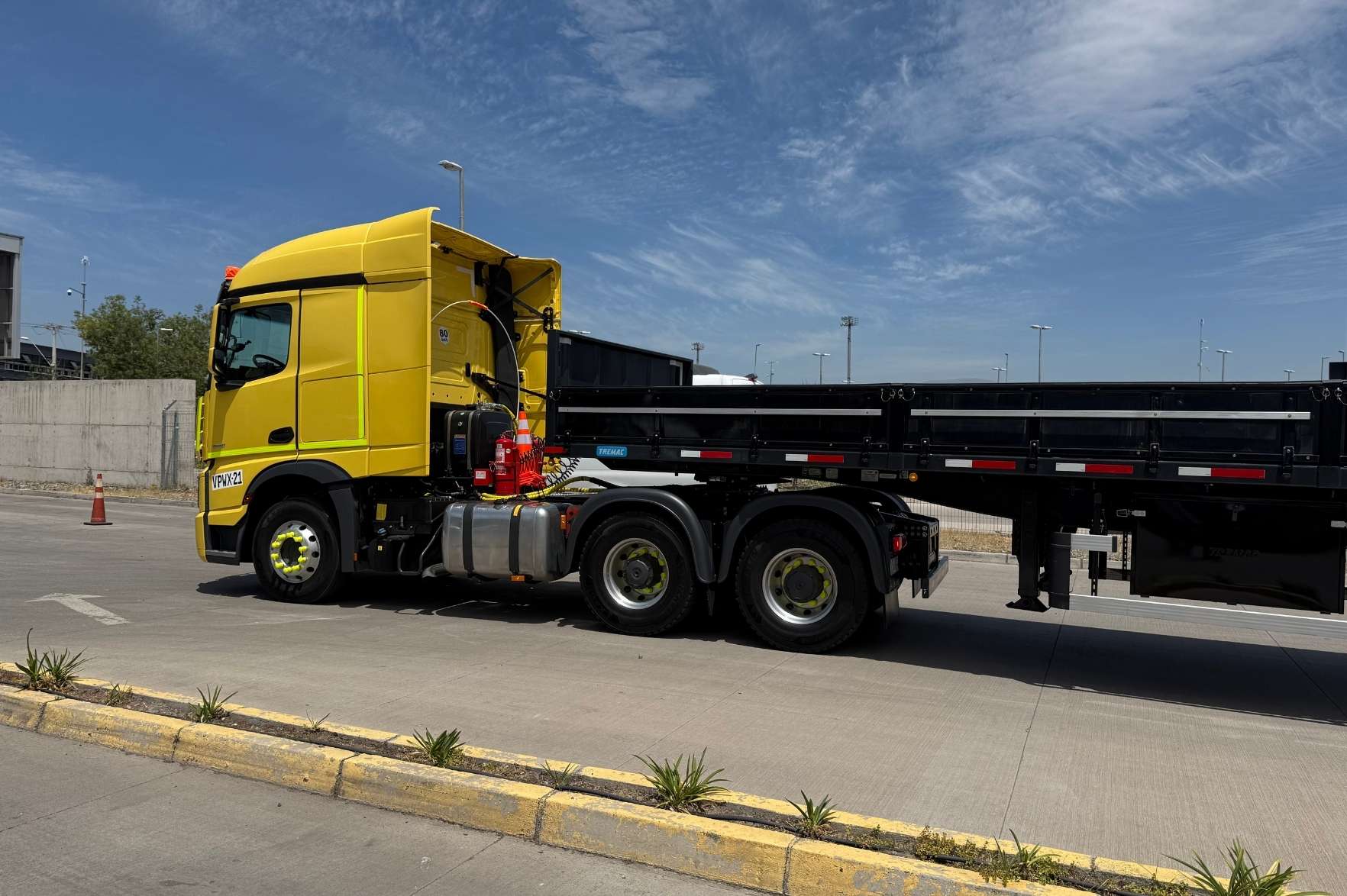 ASAP Soluciones Integrales refuerza su operación   con camión Mercedes-Benz 