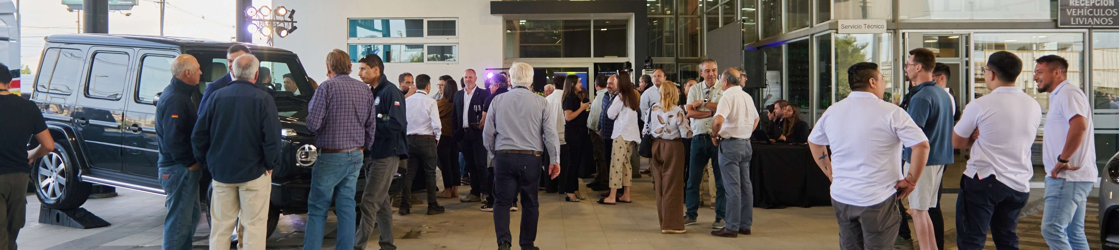 Clientes de Osorno viven el Driving Experience Mercedes-Benz 