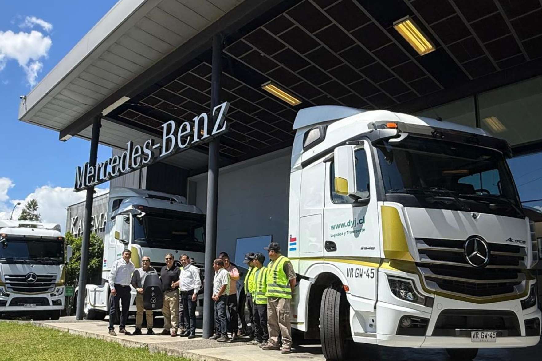 Transportes D&J Logistic renueva su flota con nuevos Mercedes-Benz Actros
