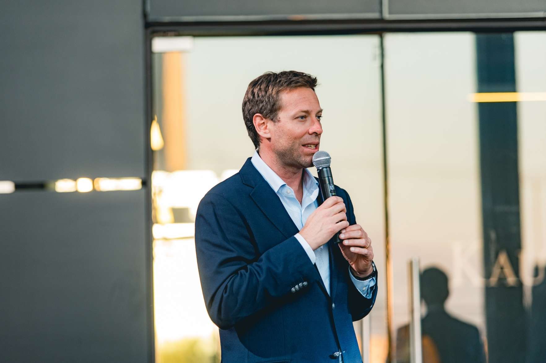 Chile marca un hito mundial: Kaufmann y CCU presentan el eActros 600