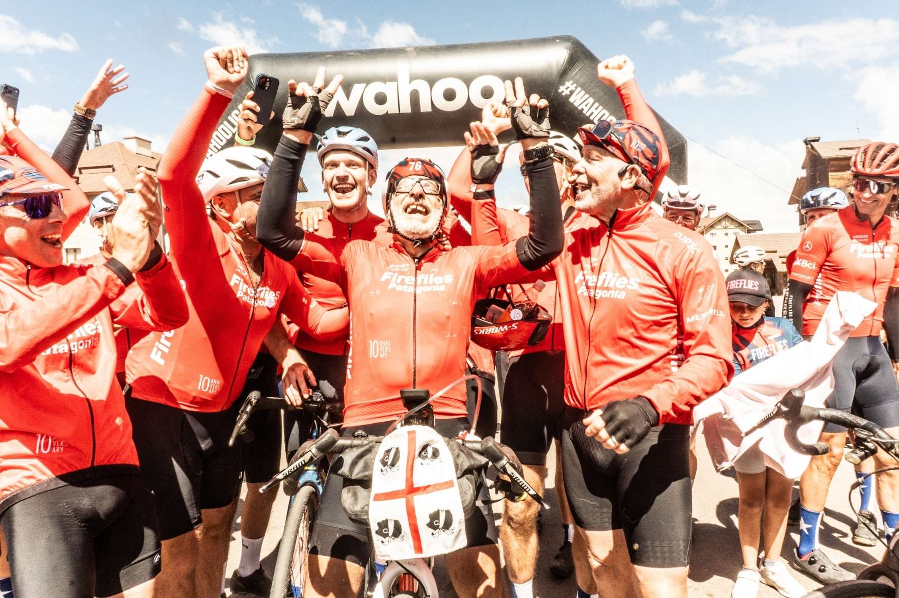 Mercedes-Benz presente en ascenso Fireflies Patagonia 2026 