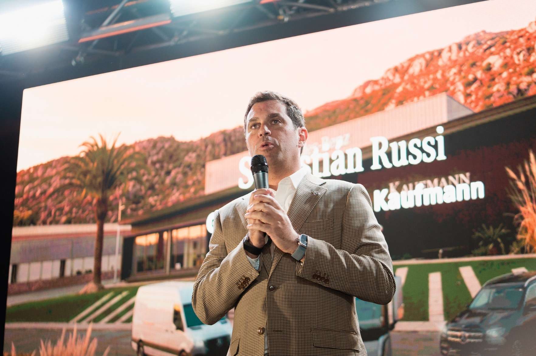 Kaufmann inaugura renovada y tecnológica sucursal en Coquimbo.