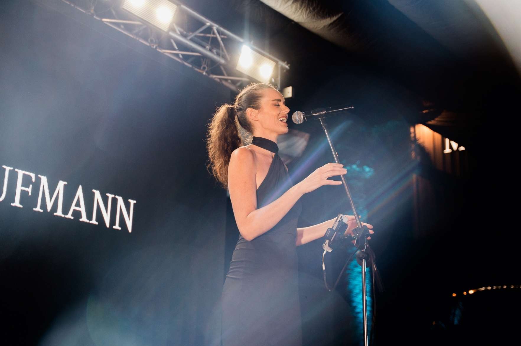 Kaufmann inaugura renovada y tecnológica sucursal en Coquimbo.