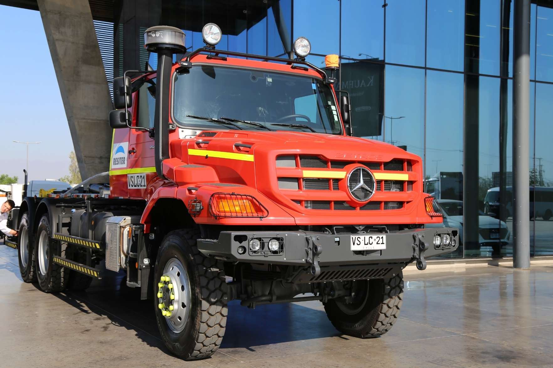 Resiter incorpora Mercedes-Benz Zetros para operación minera