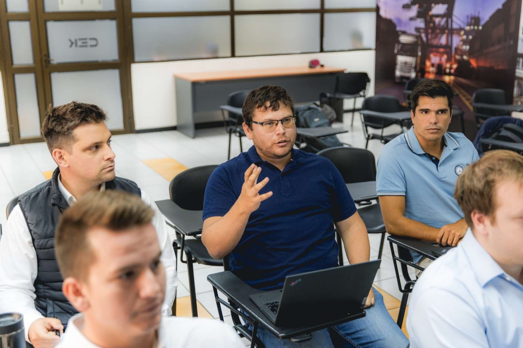 Daimler Special Trucks realiza capacitación junto a Grupo Kaufmann 