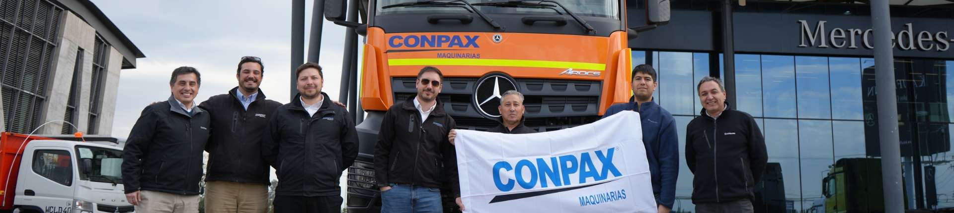 Conpax incorpora Arocs con la grúa HIAB más grande instalada por Kaufmann