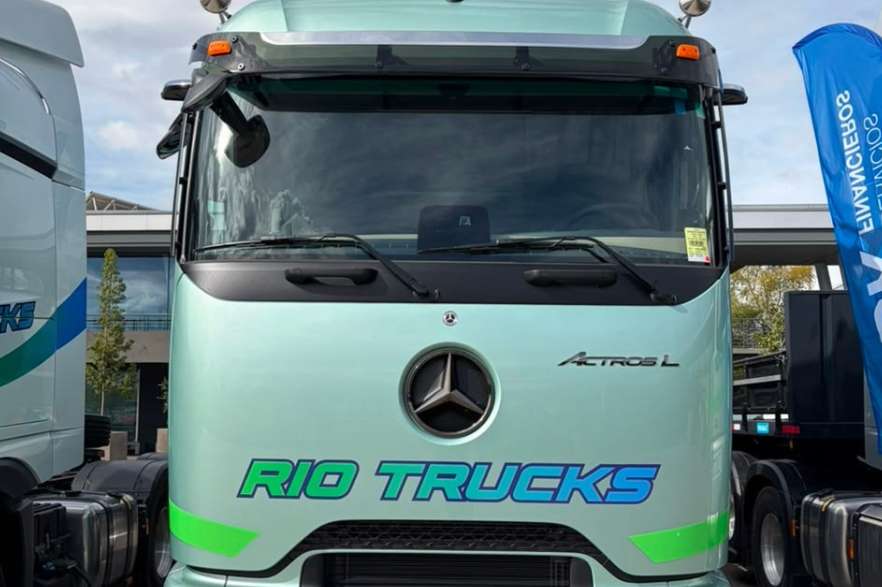 Rio Trucks incorpora cuatro tractocamiones Mercedes-Benz de Kaufmann