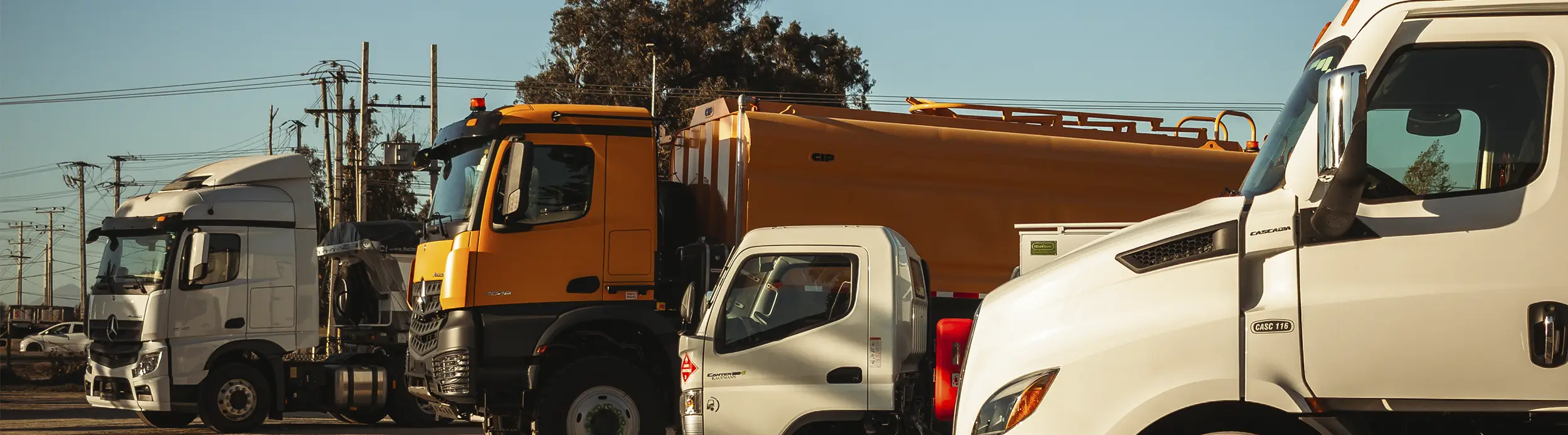 trucks&trailers