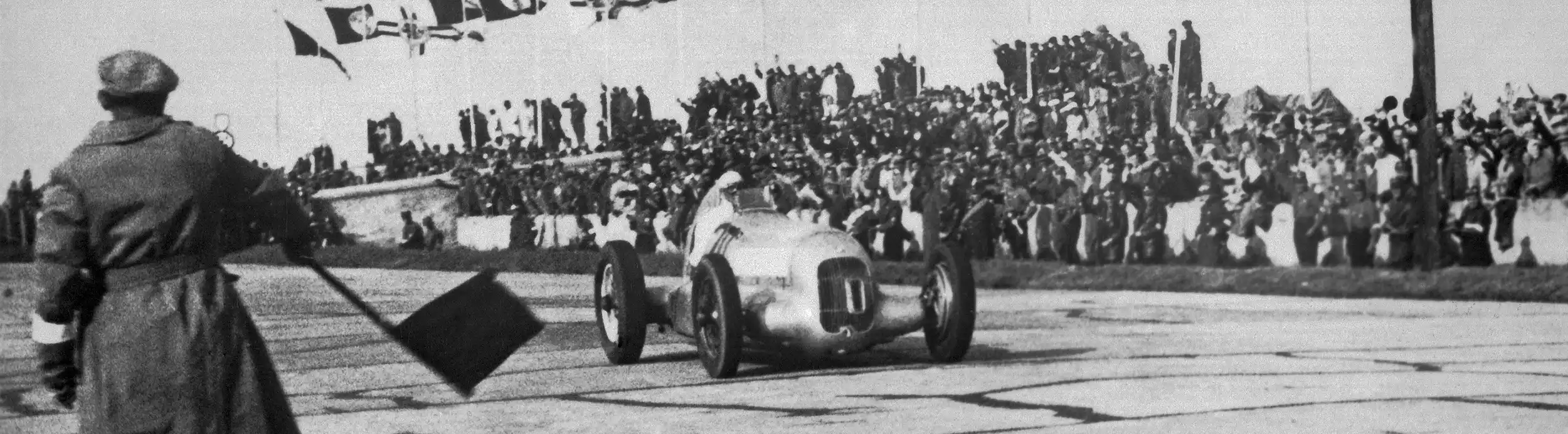 Mercedes-Benz W25