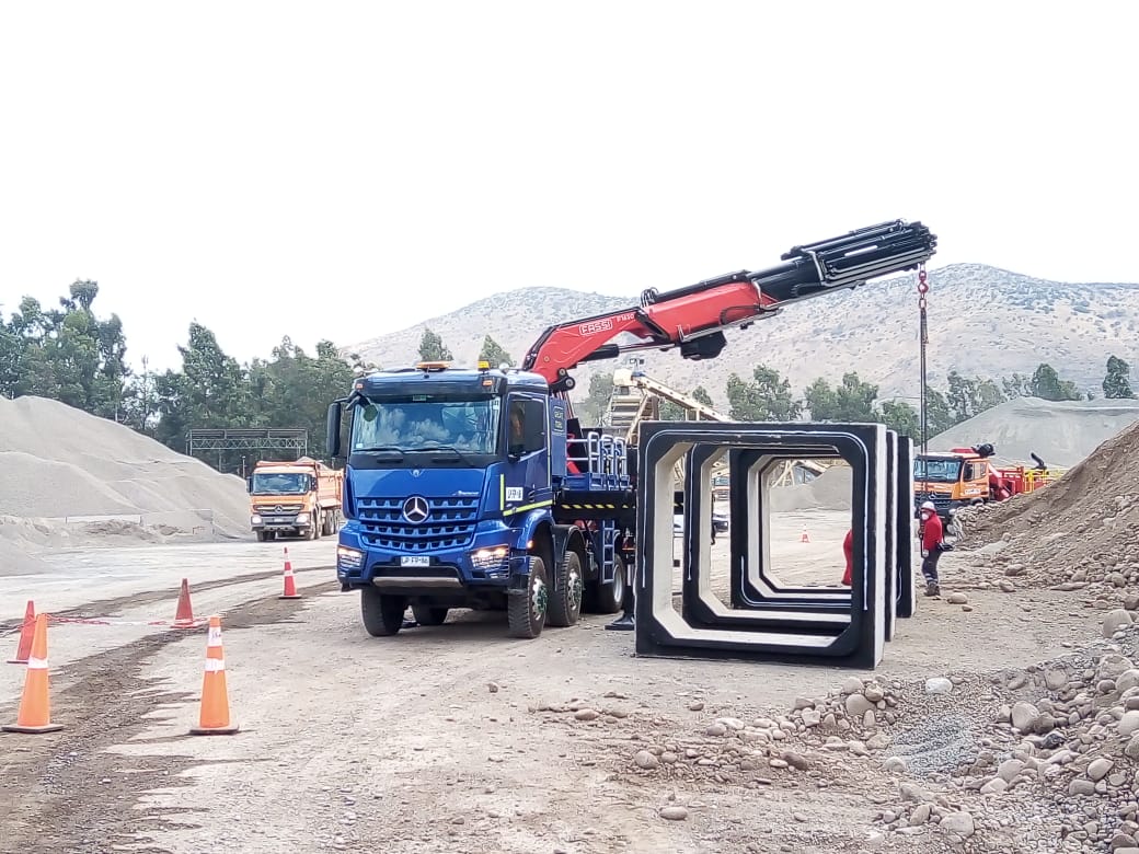 entrega gruas toropa